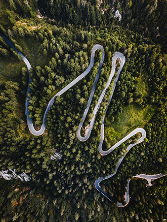 Път в планината
